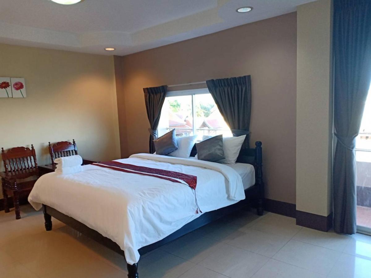 Submukda Phoomplace Hotel Mukdahan Exterior foto